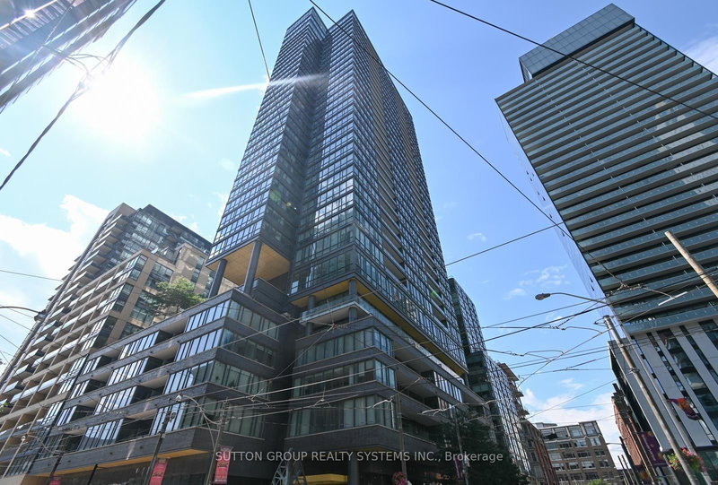 1408 - 8 Charlotte Street