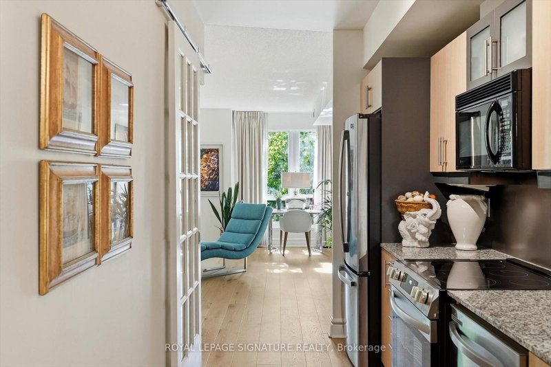 M07 - 350 Wellington Street W