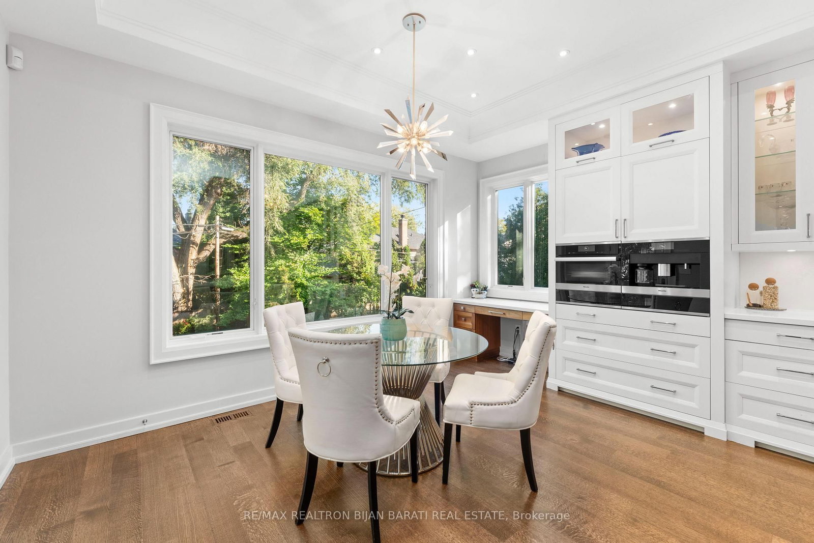 238 St Leonards Avenue • Toronto, ON photo 14