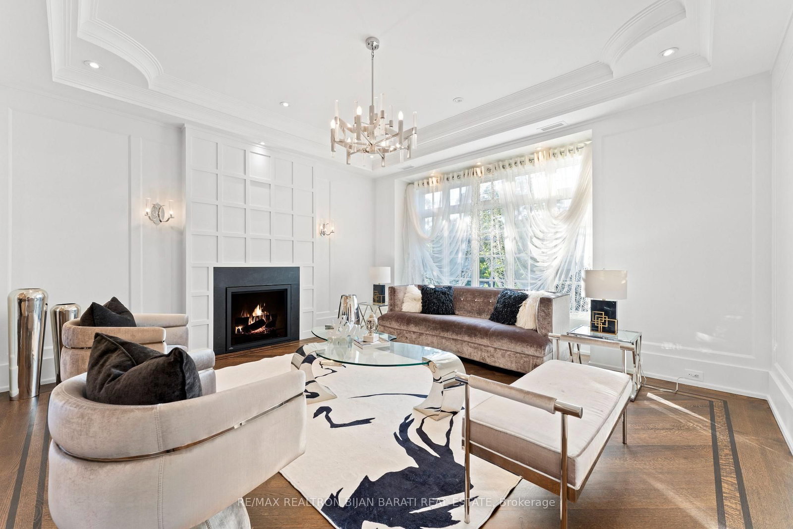 238 St Leonards Avenue • Toronto, ON photo 15