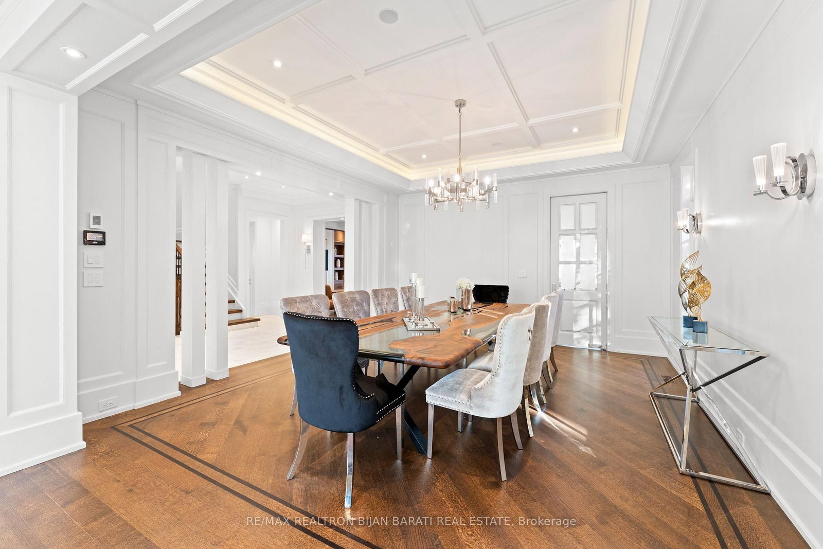 238 St Leonards Avenue • Toronto, ON photo 19