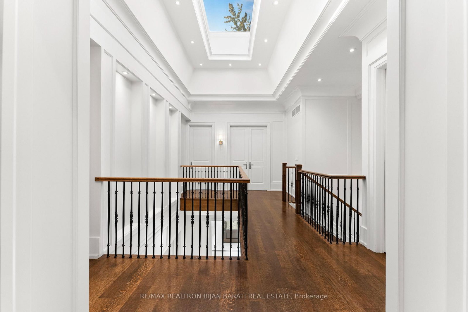 238 St Leonards Avenue • Toronto, ON photo 24