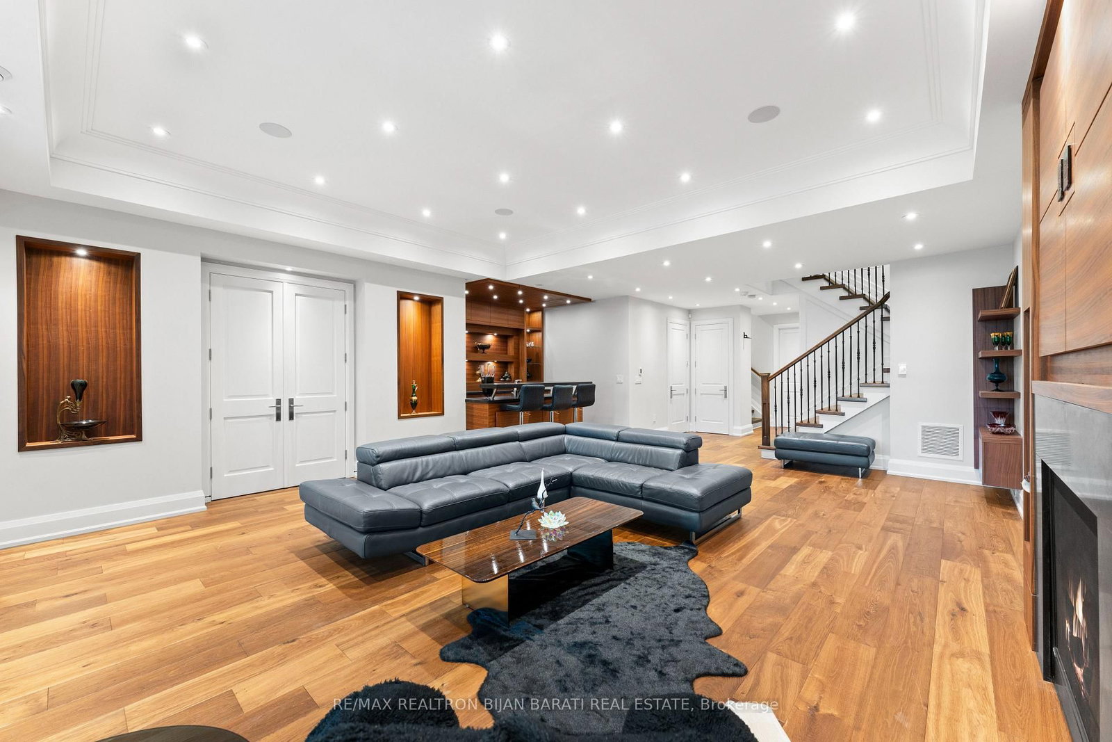 238 St Leonards Avenue • Toronto, ON photo 36