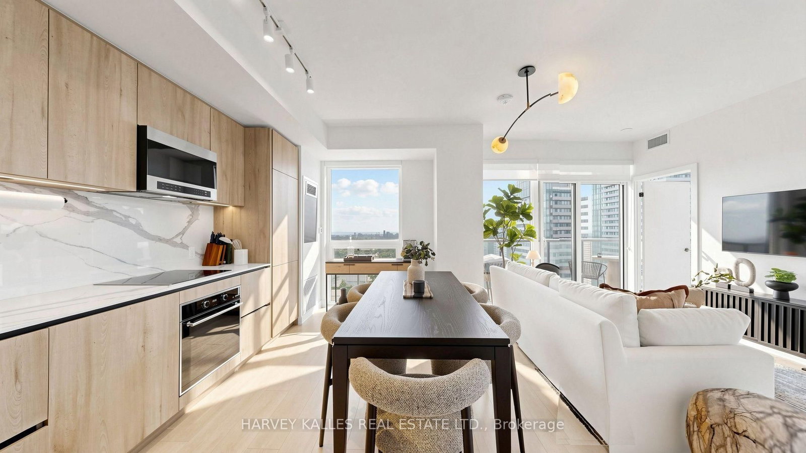 127 Broadway Avenue • #3302 • Toronto, ON photo 10