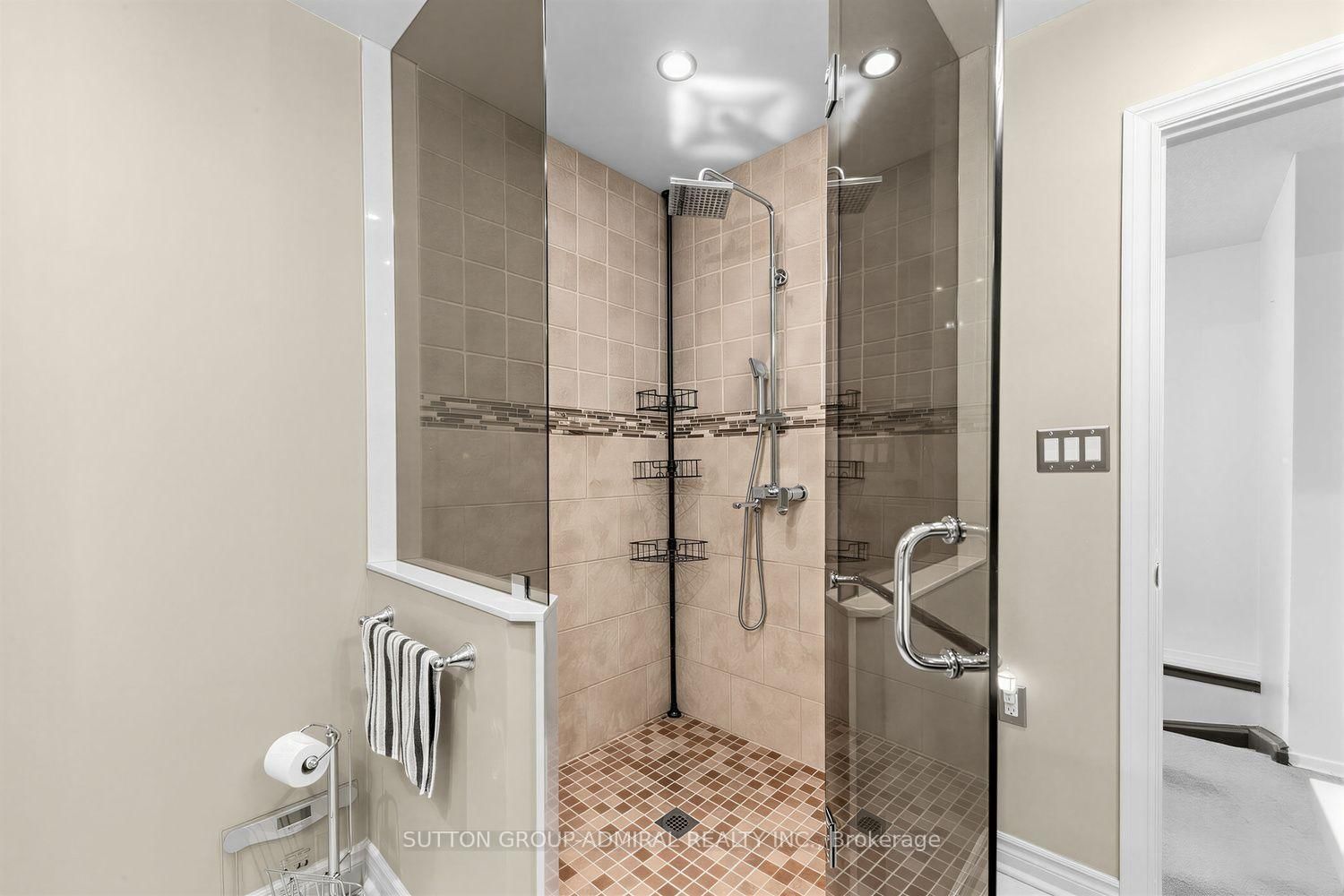 19 Carnival Court • Toronto, ON photo 27