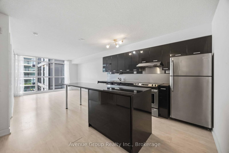 1116 - 19 Singer Court
