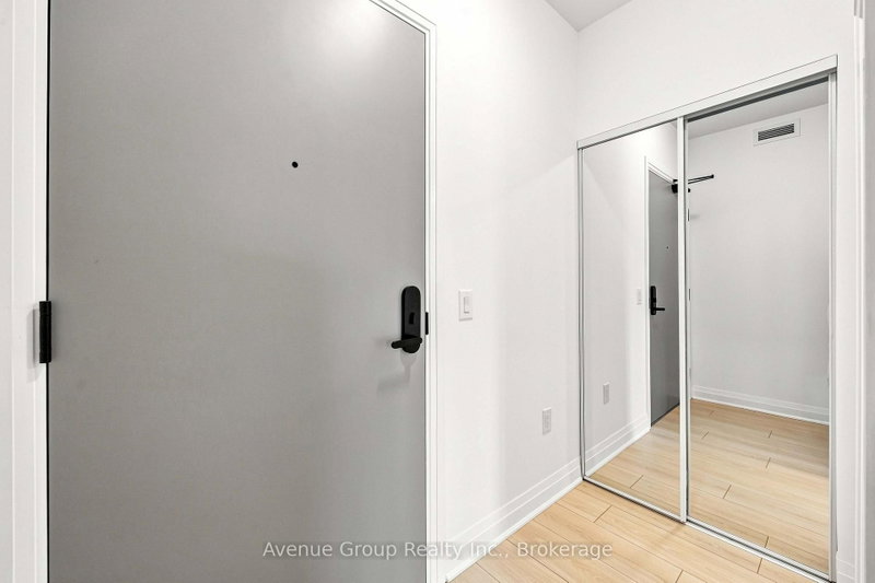 414 - 700 Sheppard Avenue W