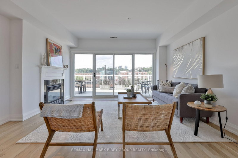 7 - 473 Dupont Street