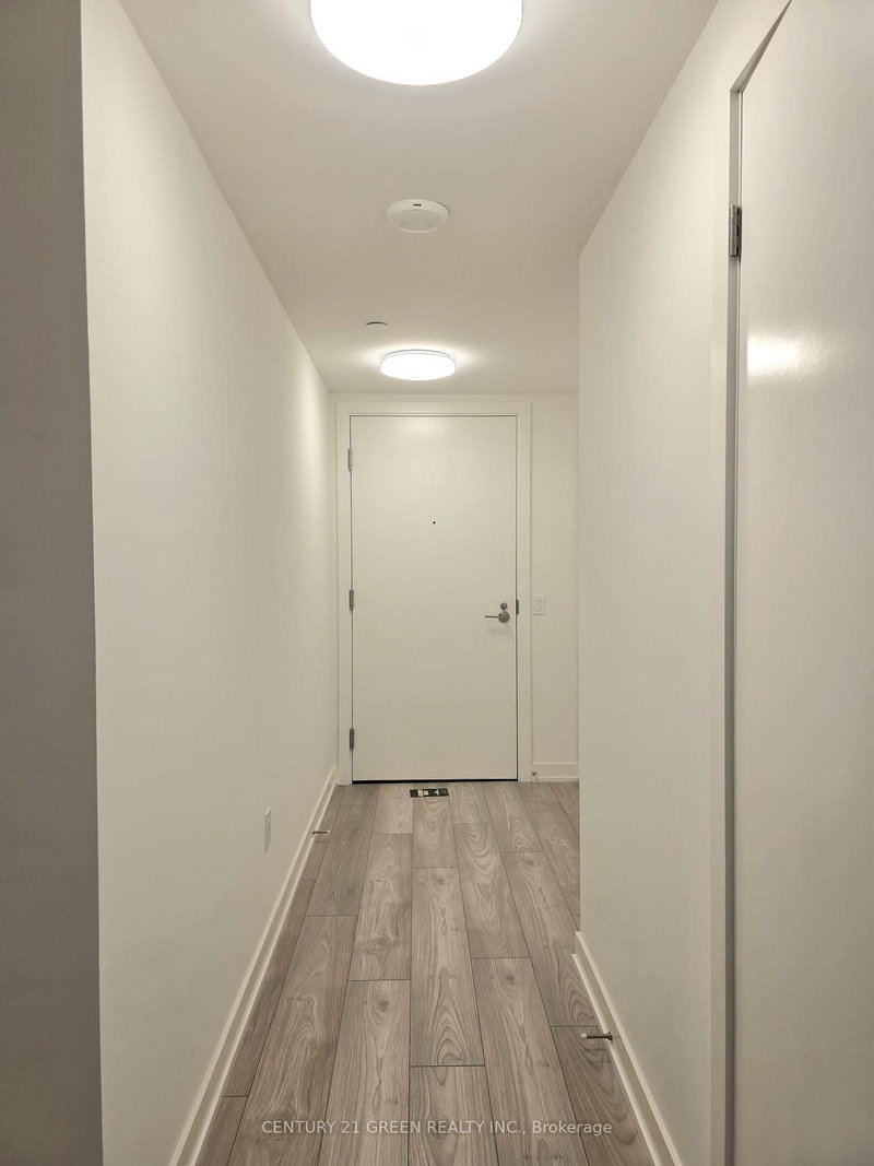 315 S - 110 Broadway Avenue
