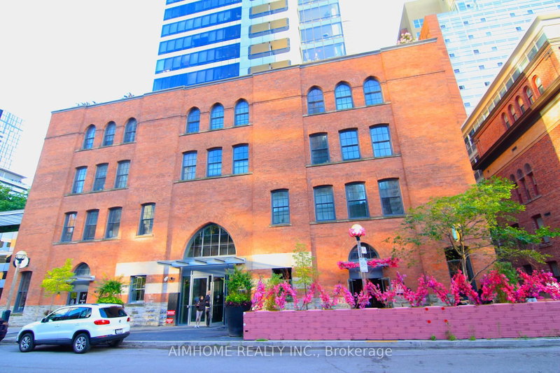 910 - 5 St Joseph Street