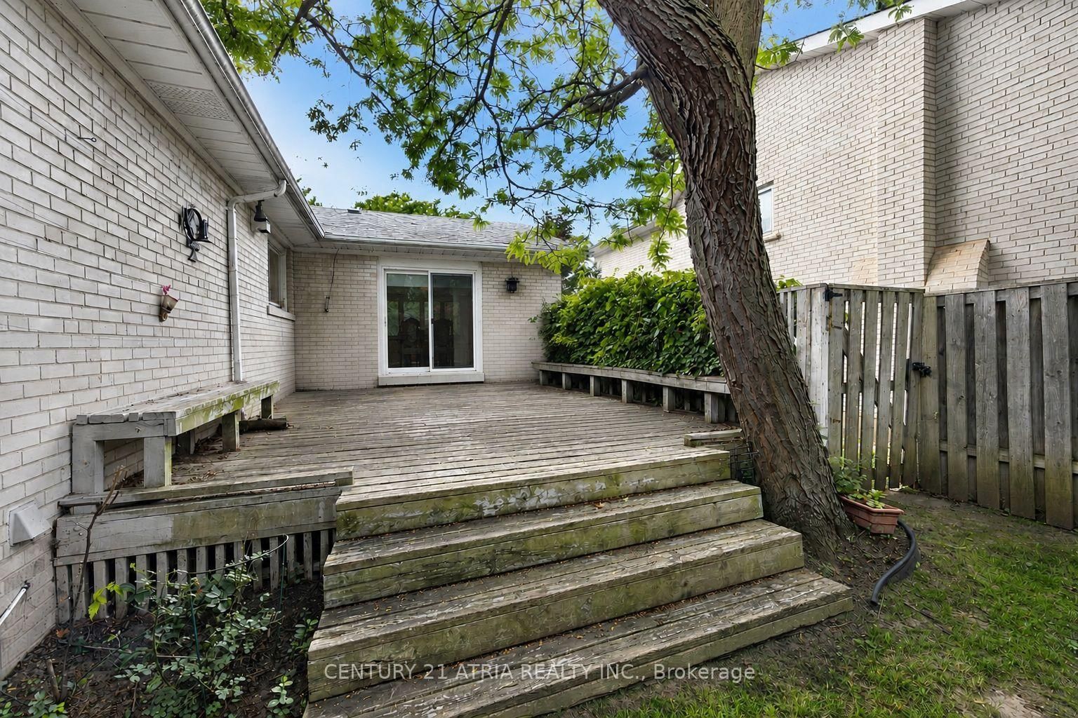 69 Olsen Drive • Toronto, ON photo 22