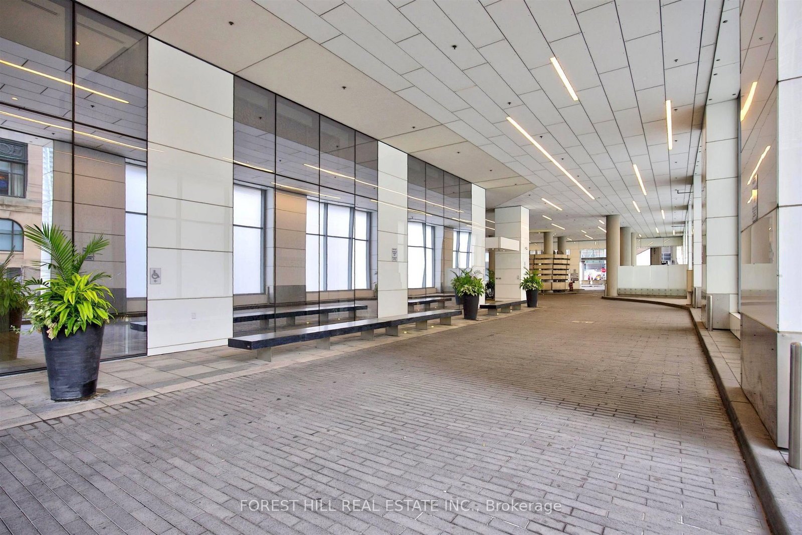 100 Harbour Street • #5410 • Toronto, ON photo 4