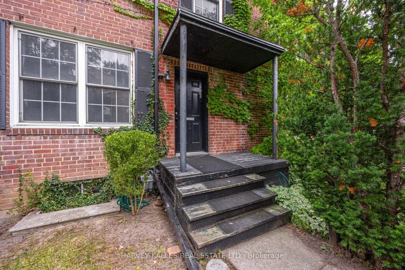 32 Oxton Avenue