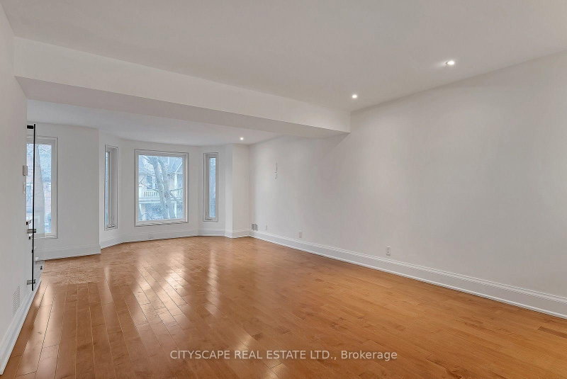 #2 Upper - 180 Strachan Avenue