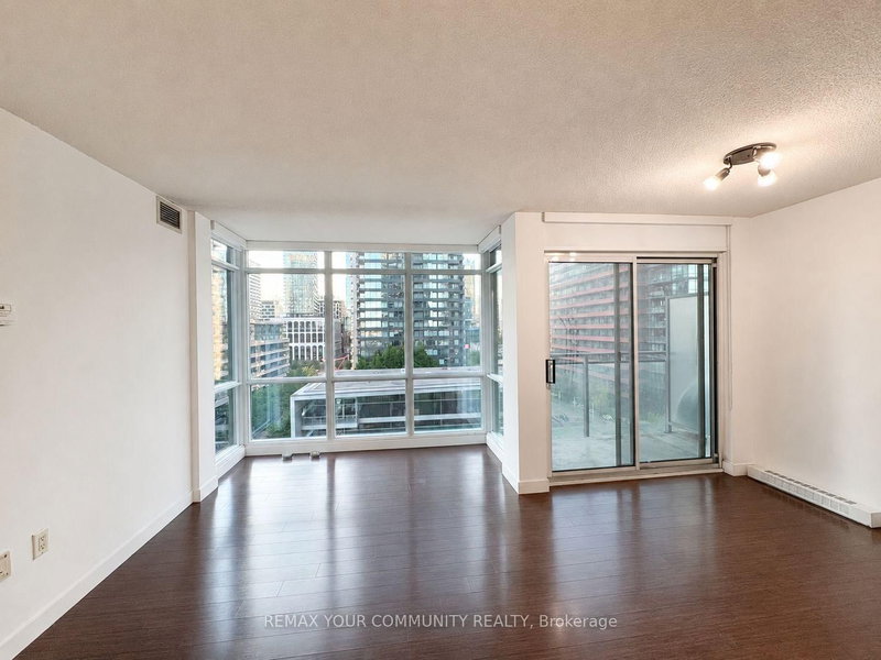 1103 - 15 Fort York Boulevard