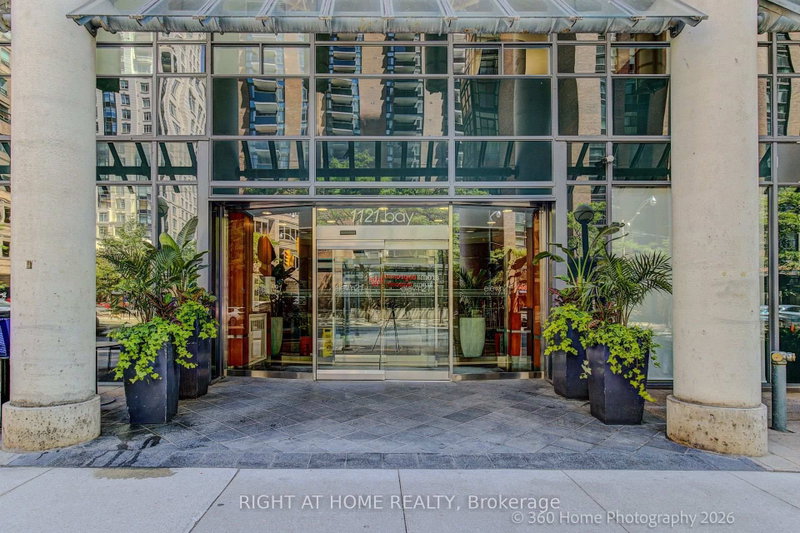 1907 - 1121 Bay Street