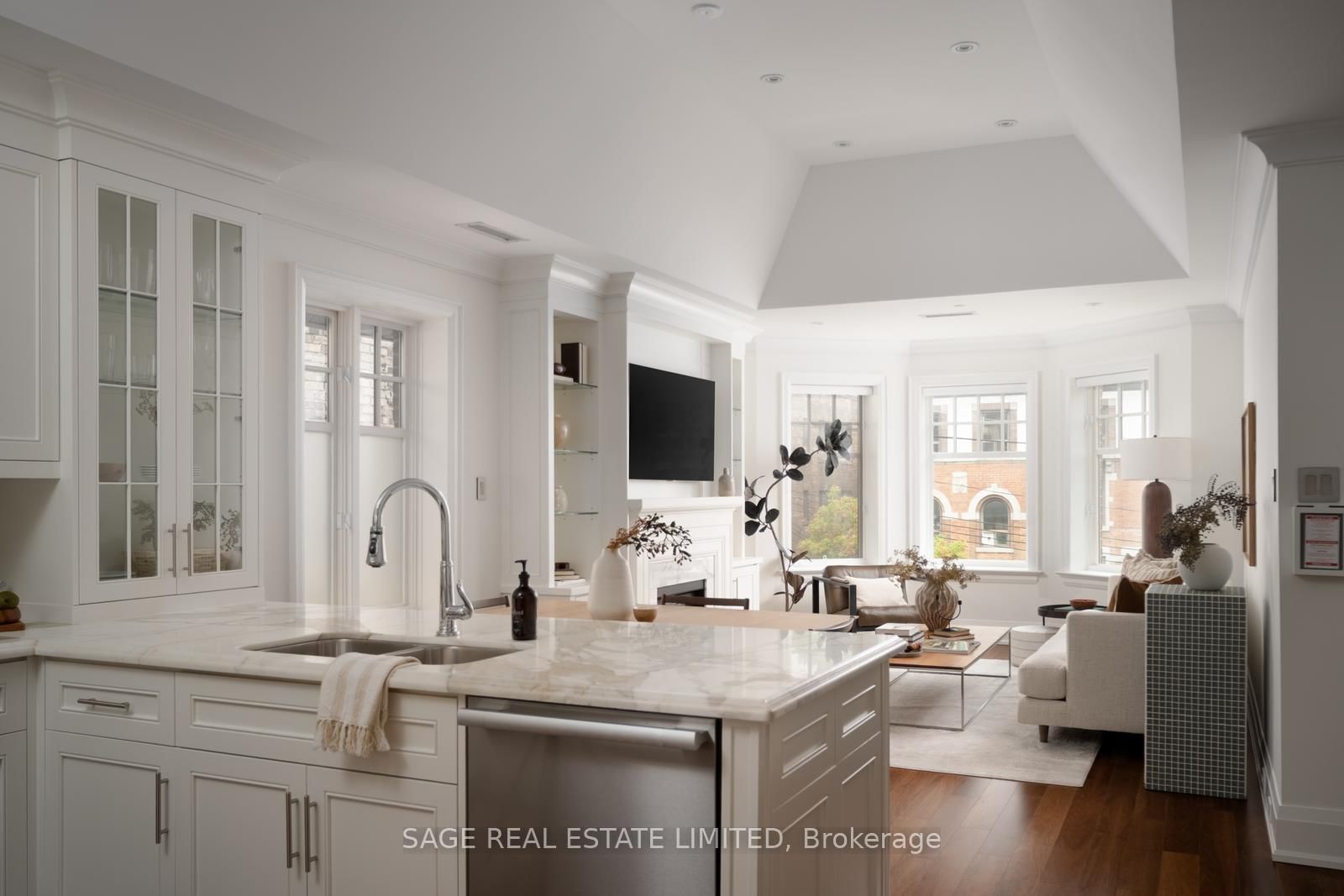 319 Lonsdale Road • #3D • Toronto, ON photo 13