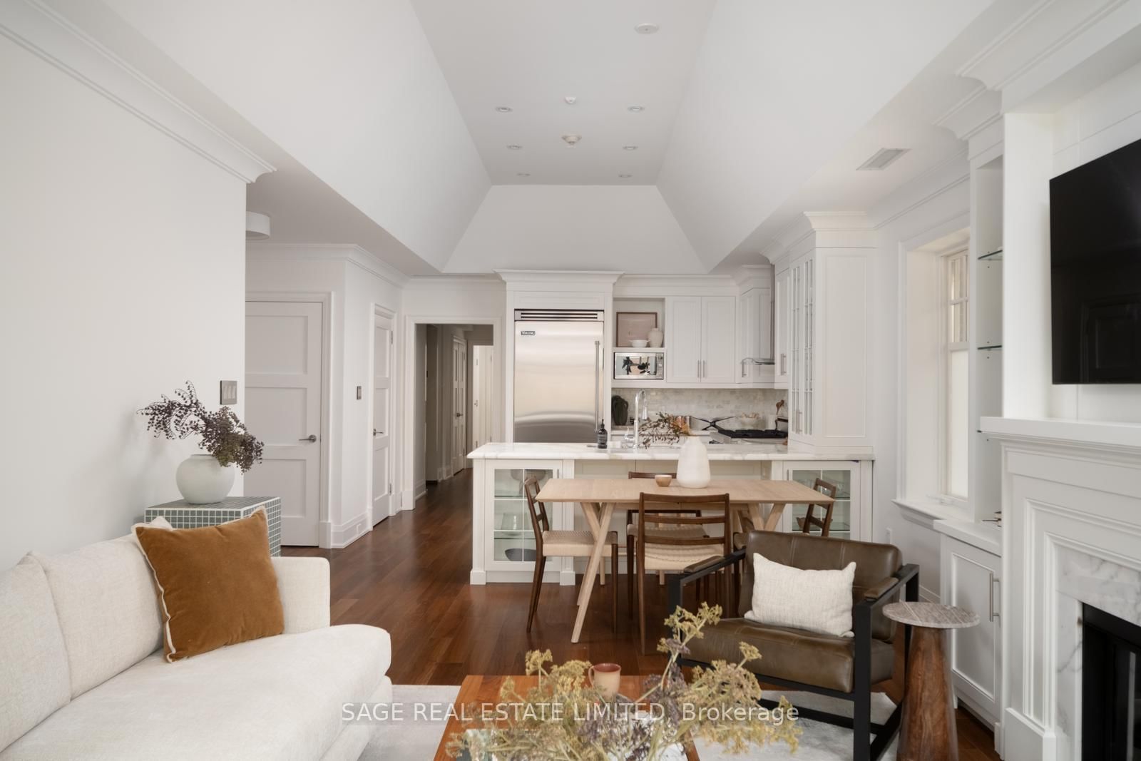 319 Lonsdale Road • #3D • Toronto, ON photo 14