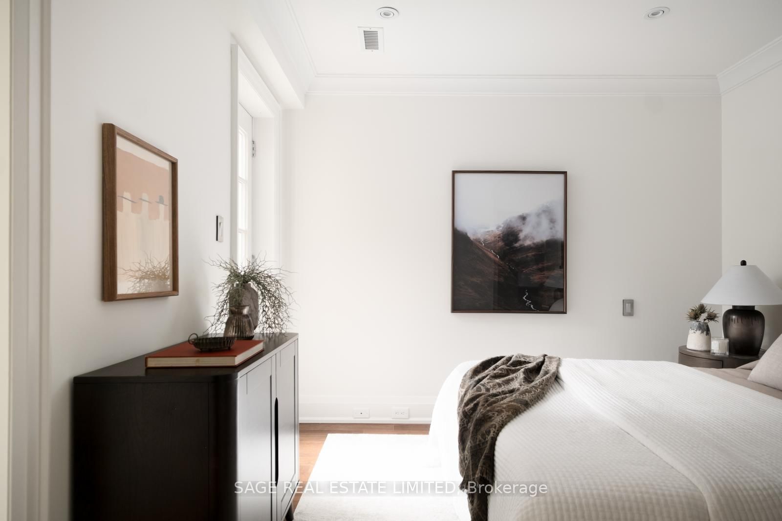 319 Lonsdale Road • #3D • Toronto, ON photo 21