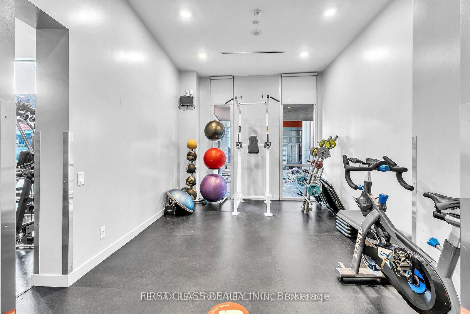 30 Canterbury Place • #305 • Toronto, ON photo 25
