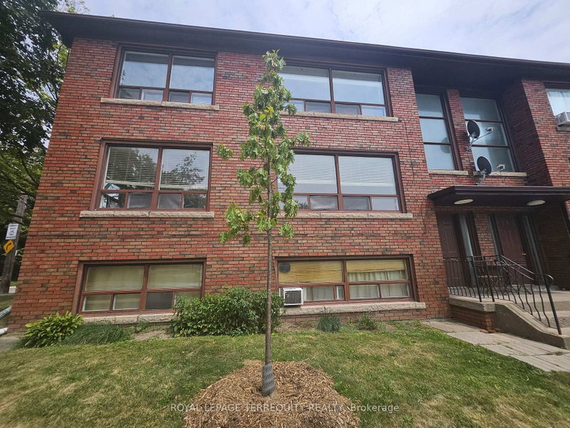 3 - 401 Winnett Avenue