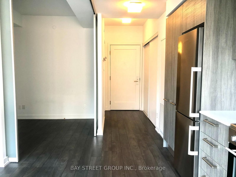 608 - 28 Wellesley Street E