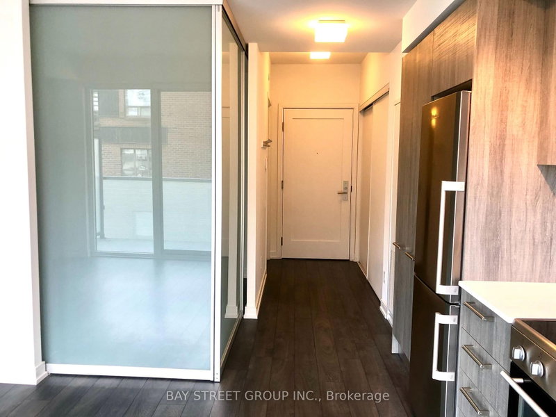 608 - 28 Wellesley Street E