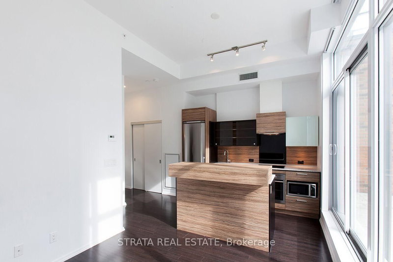 308 - 75 St Nicholas Street