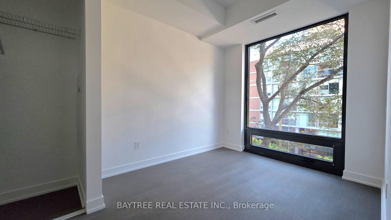 525 - 91 Montclair Avenue