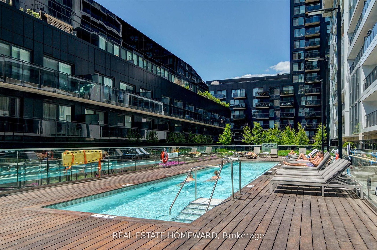 51 Trolley Crescent • #817 • Toronto, ON photo 27