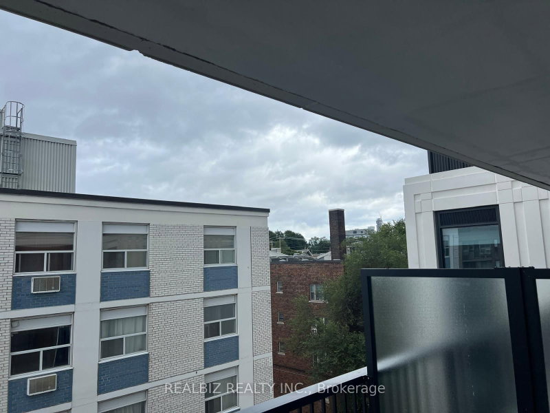 823 - 91 Montclair Avenue