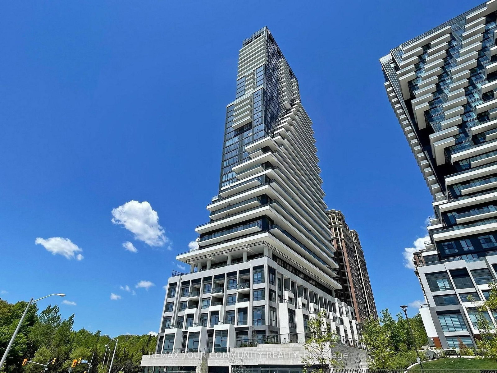 Property at 10 Inn On The Park