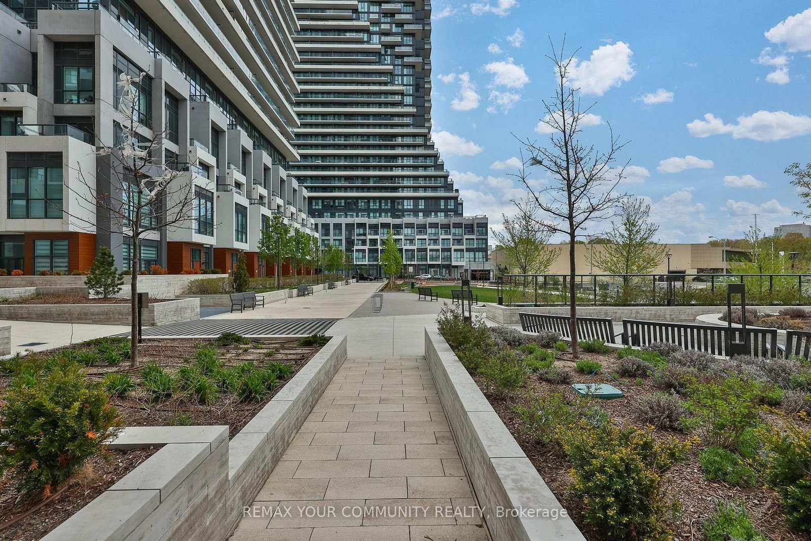 10 Inn On The Park Drive • #110 • Toronto, ON photo 5