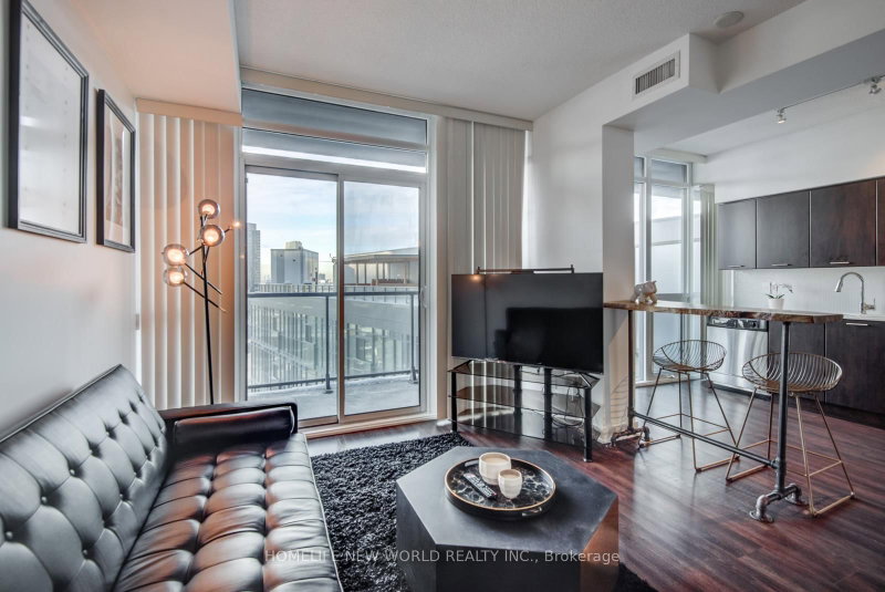 1012 - 169 Fort York Boulevard