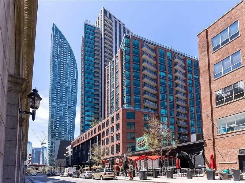 702 - 38 The Esplanade