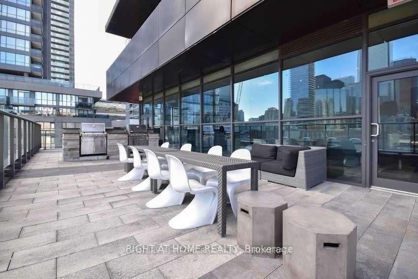 Condo for lease at 3904-290 Adelaide Street, Toronto, Ontario, M5V 1P6 - Waterfront Communities C1 - MLS: C13712512