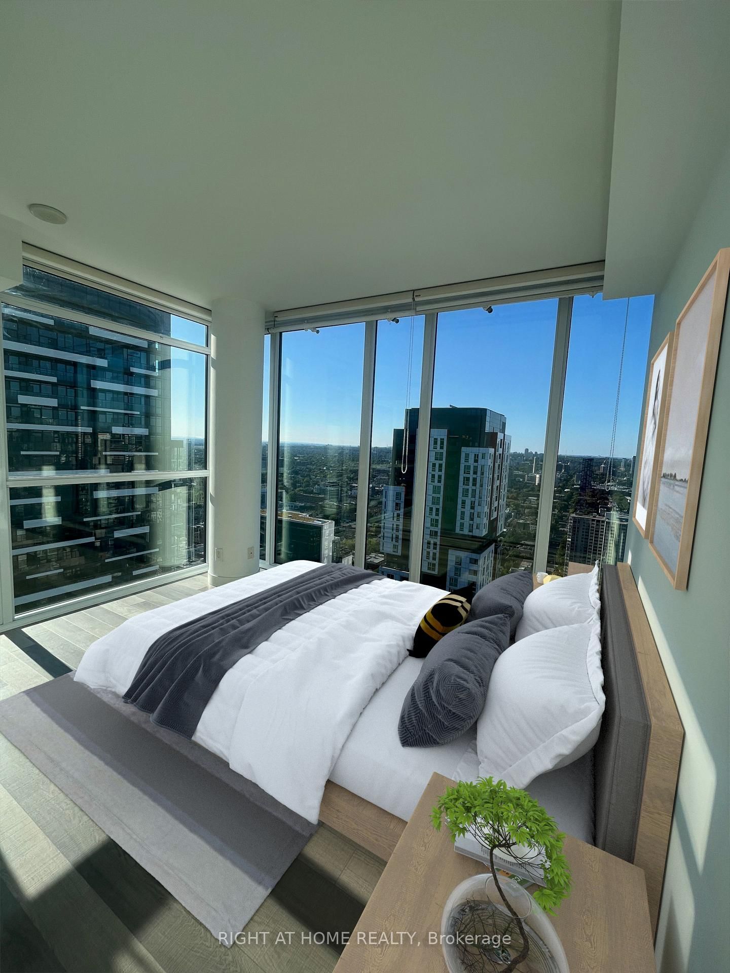 Condo for lease at 3904-290 Adelaide Street, Toronto, Ontario, M5V 1P6 - Waterfront Communities C1 - MLS: C13712512