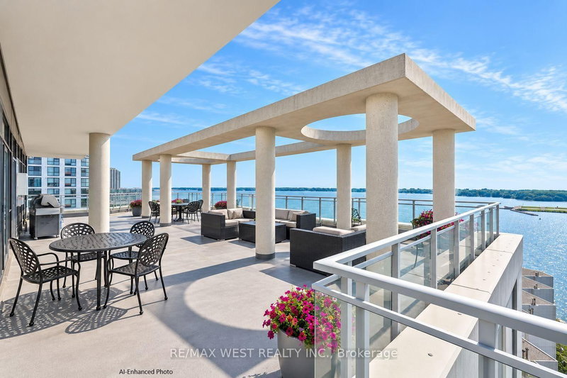 1104 - 410 Queens Quay W