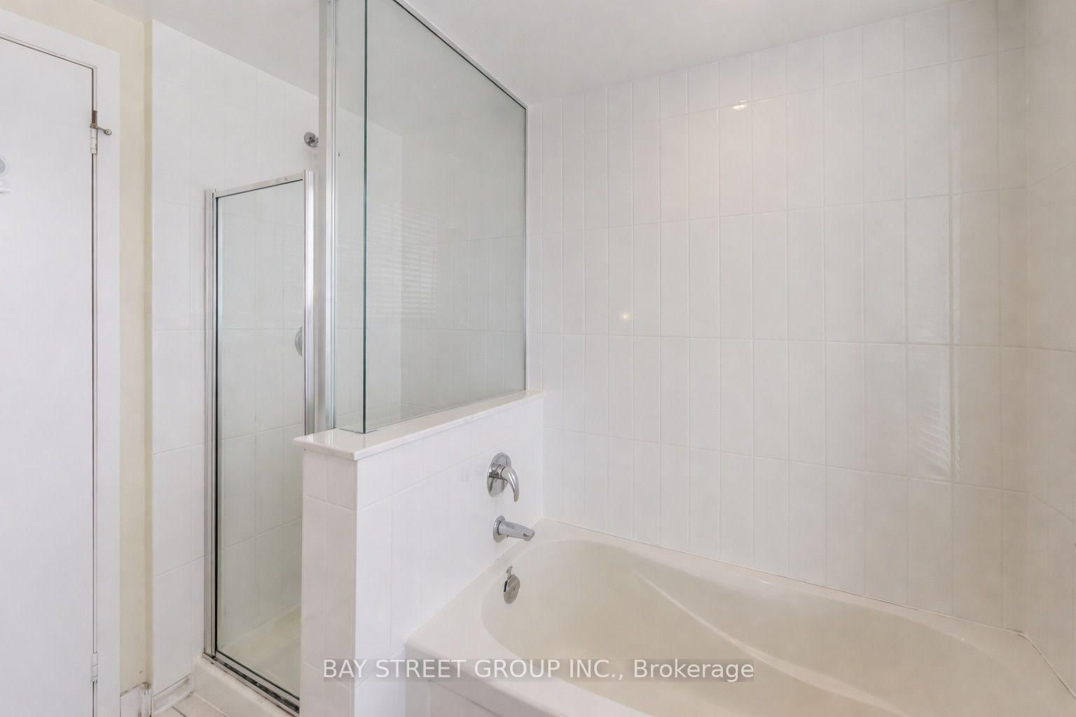 Townhouse for sale at TH07-25 Singer Court, Toronto, Ontario, M2K 0B3 - Bayview Village - MLS: C13712580
