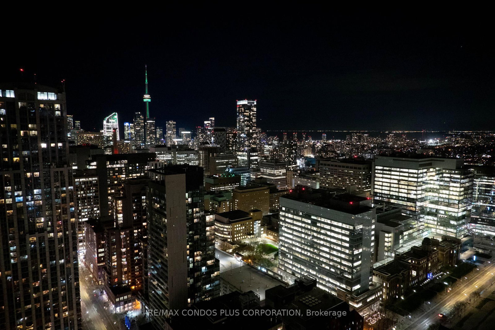 38 Grenville Street • #4404 • Toronto, ON photo 14
