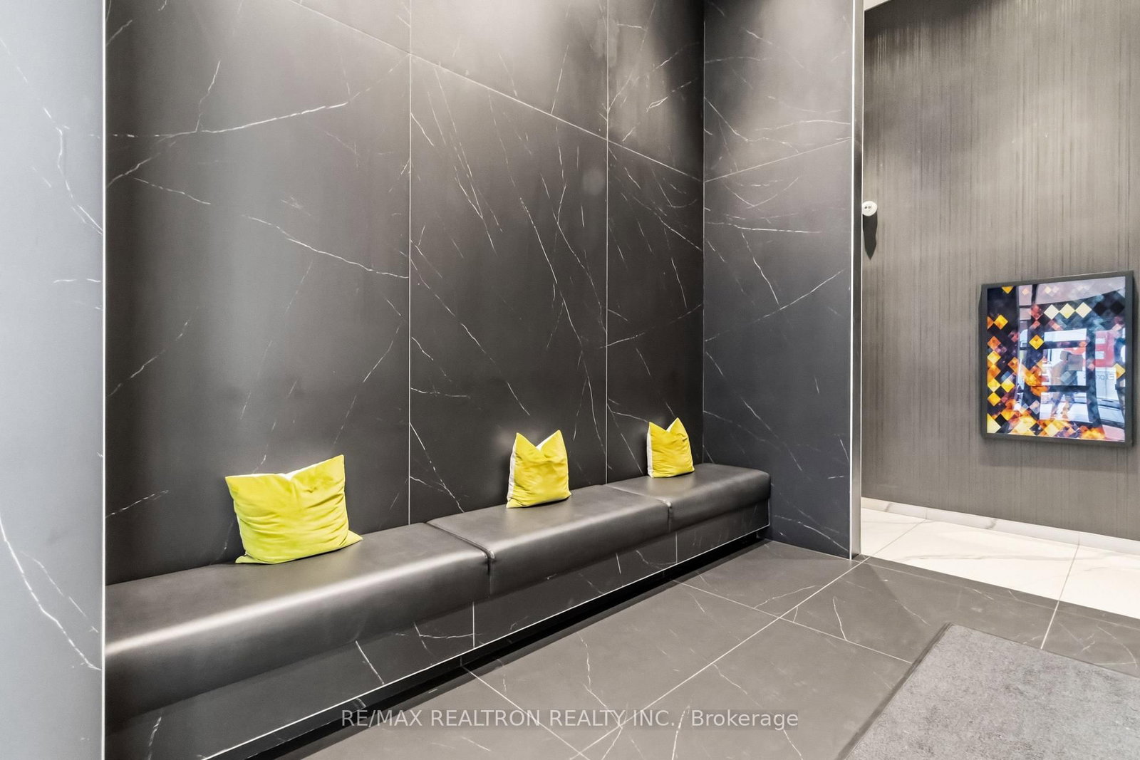 20 Edward Street • #813 • Toronto, ON photo 21