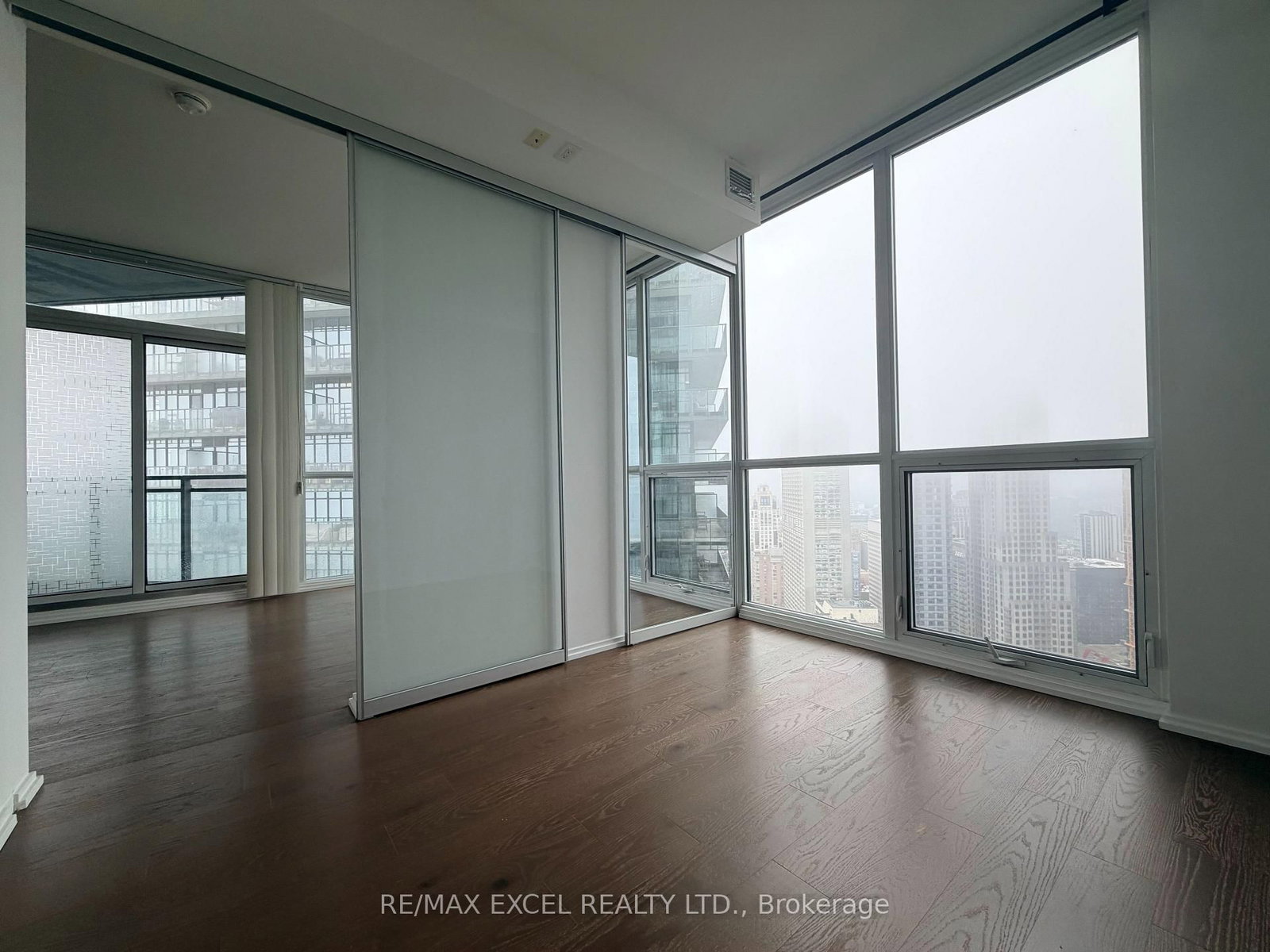 45 Charles Street E • #4606 • Toronto, ON photo 28