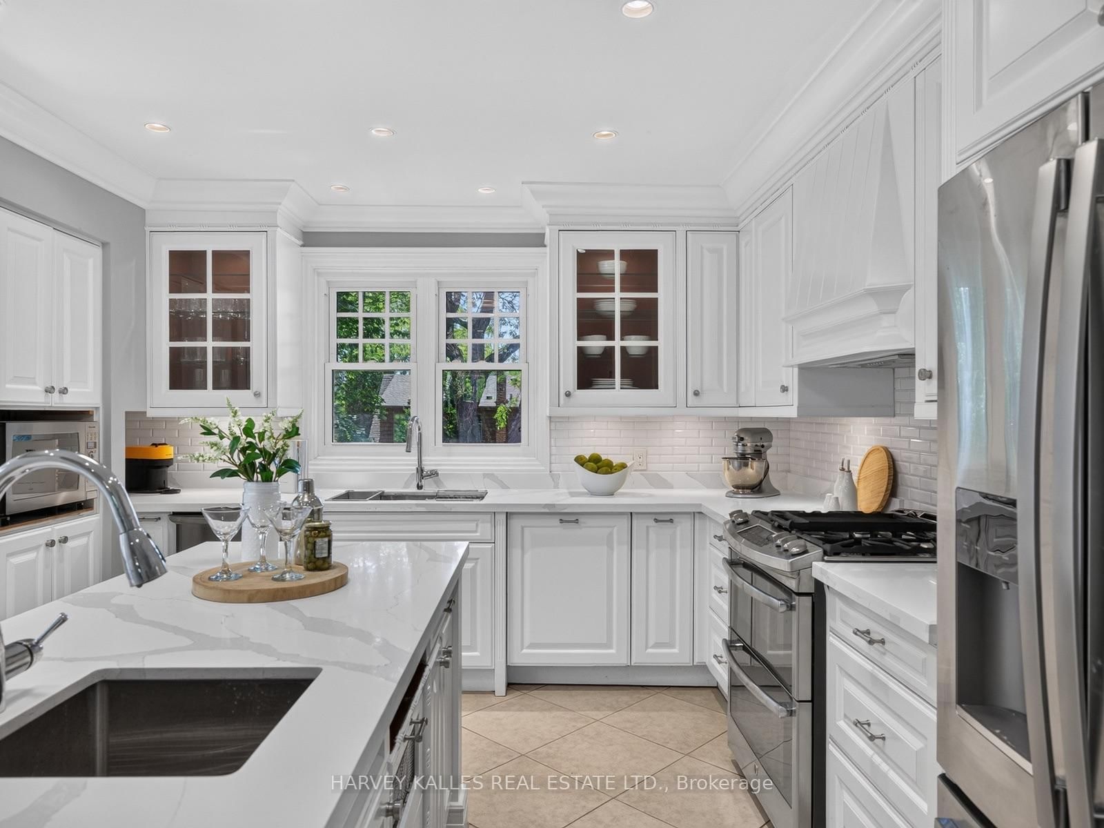 107 Stratford Crescent • Toronto, ON photo 18