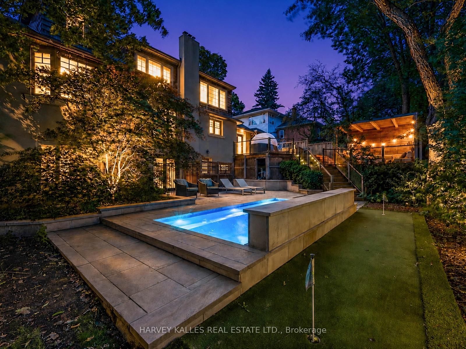 107 Stratford Crescent • Toronto, ON photo 50