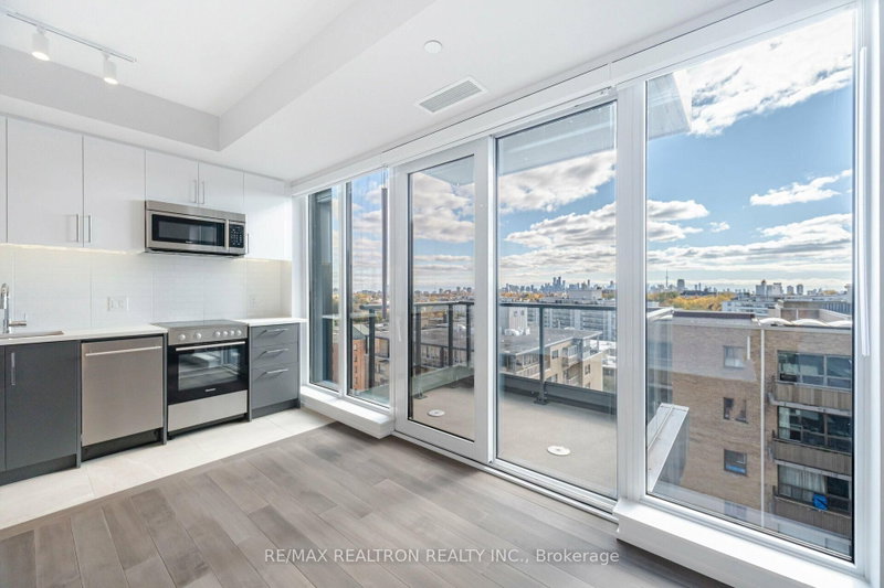 1111 - 2525 Bathurst Street