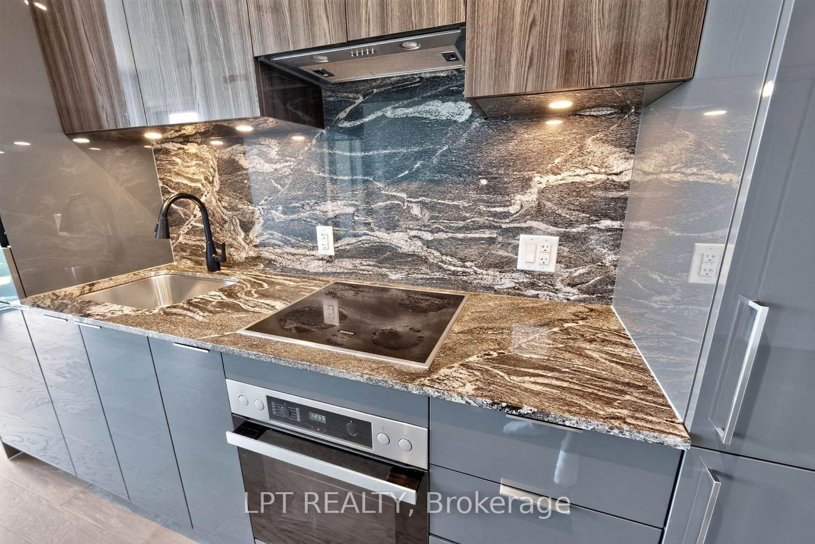20 O'Neill Road • #536 • Toronto, ON photo 17