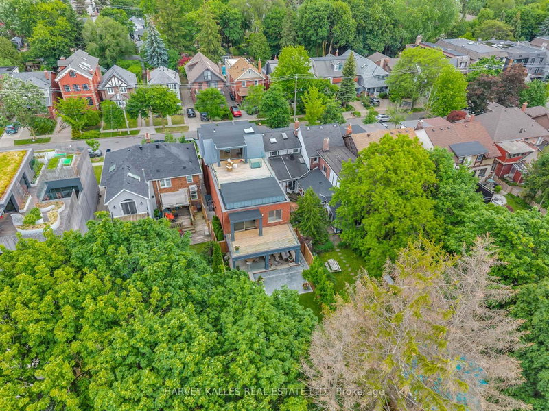 82 Sherwood Avenue