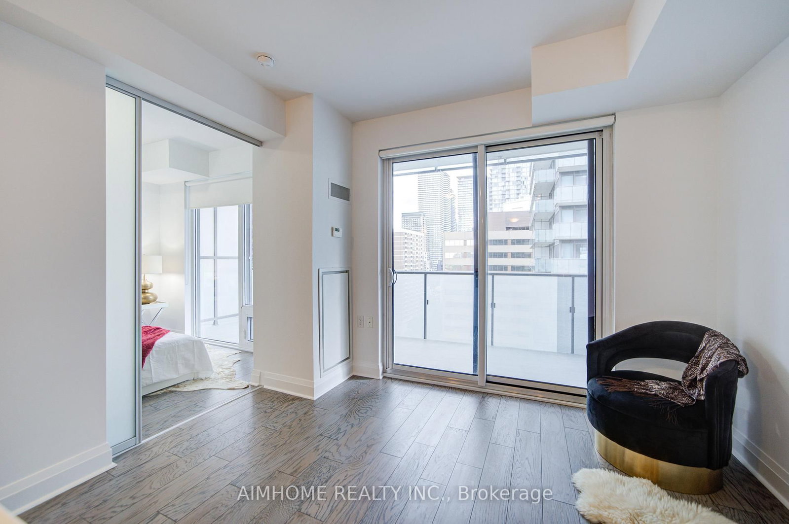 65 St Mary Street • #1401 • Toronto, ON photo 13