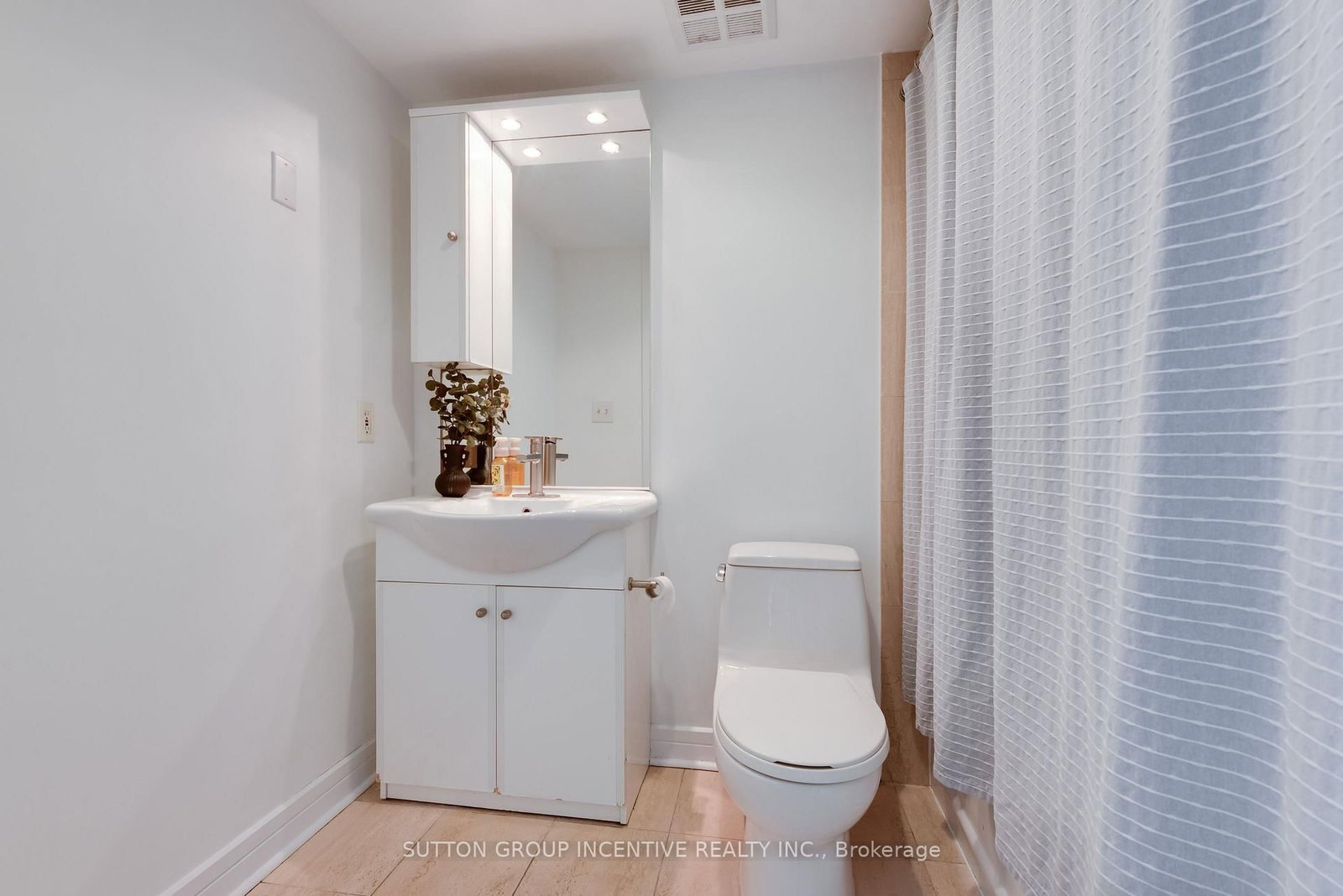 18 Harrison Garden Boulevard • #2409 • Toronto, ON photo 14