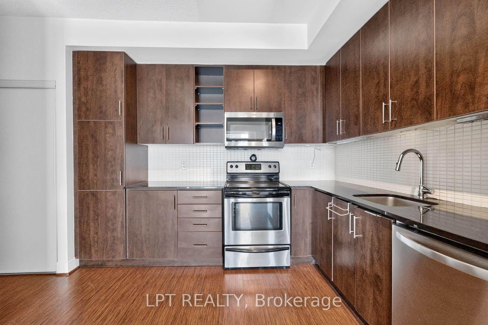 112 George Street • #1202 • Toronto, ON photo 14